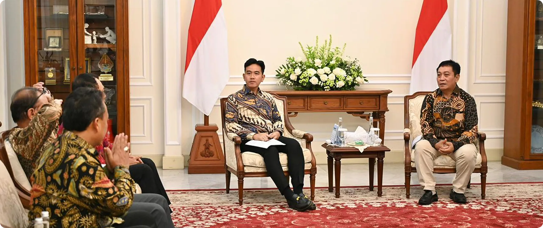 The Vice President of Indonesia and a GHBC representative seated during the committee audience